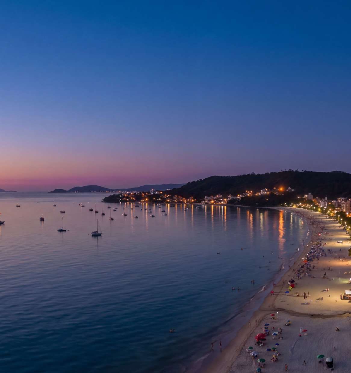 Praia de Jurerê ao entardecer